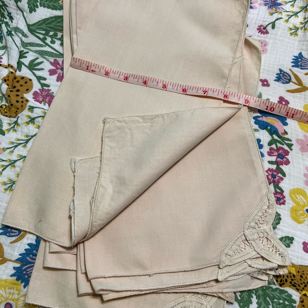 Chic Cream Kitchen Linens Set